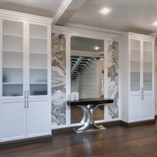 cabinets: 1